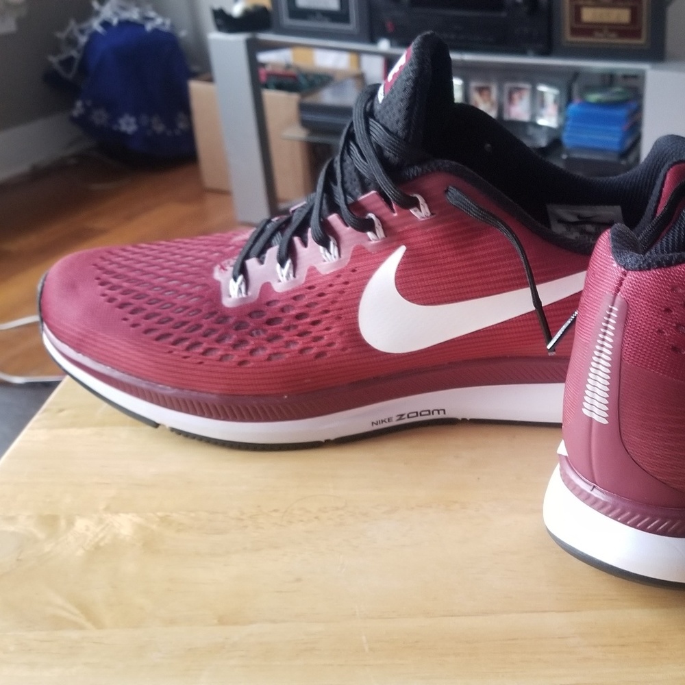 Nike Men's Air Zoom Pegasus 34 Running Shoe